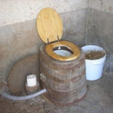 Jak si vyrobit záchodové prkénko pro venkovskou toaletu sami: typy sedátek